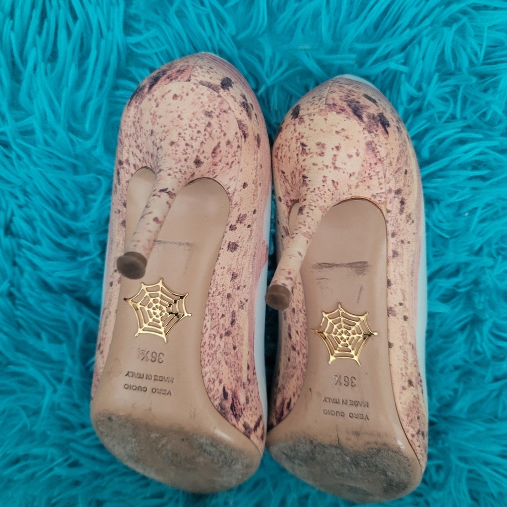 Charlotte Olympia Light Blue and Cream Pointed Toe Heels - Picture 6 of 11